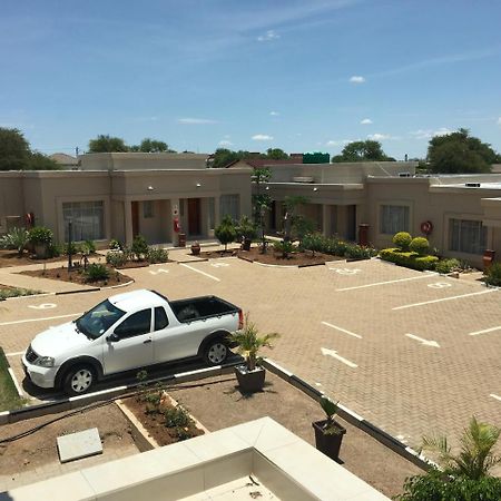 Hill View Inn Serowe Dış mekan fotoğraf