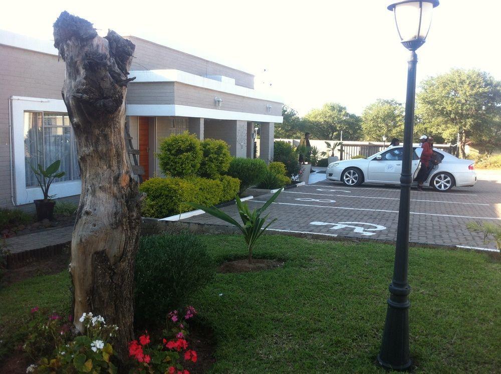 Hill View Inn Serowe Dış mekan fotoğraf